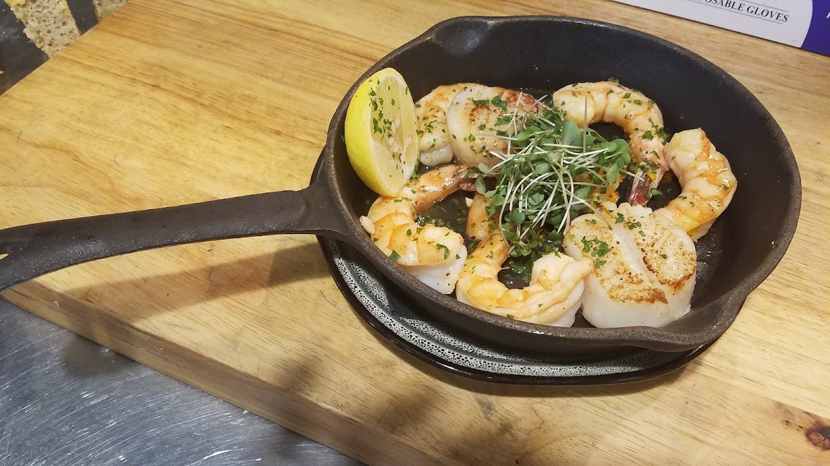 Side Work Restaurant Photos 9