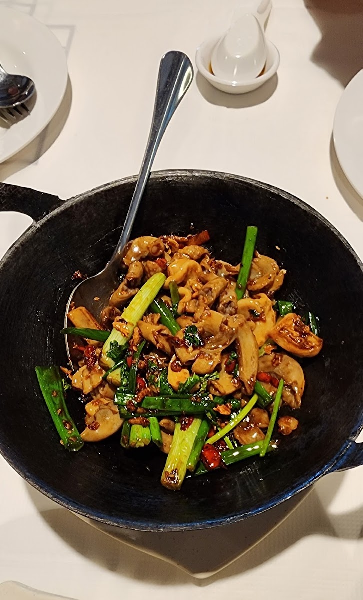 Siong Tong Gai Restaurant • 蒲种上汤街 • Ekocheras Mall Photos 9