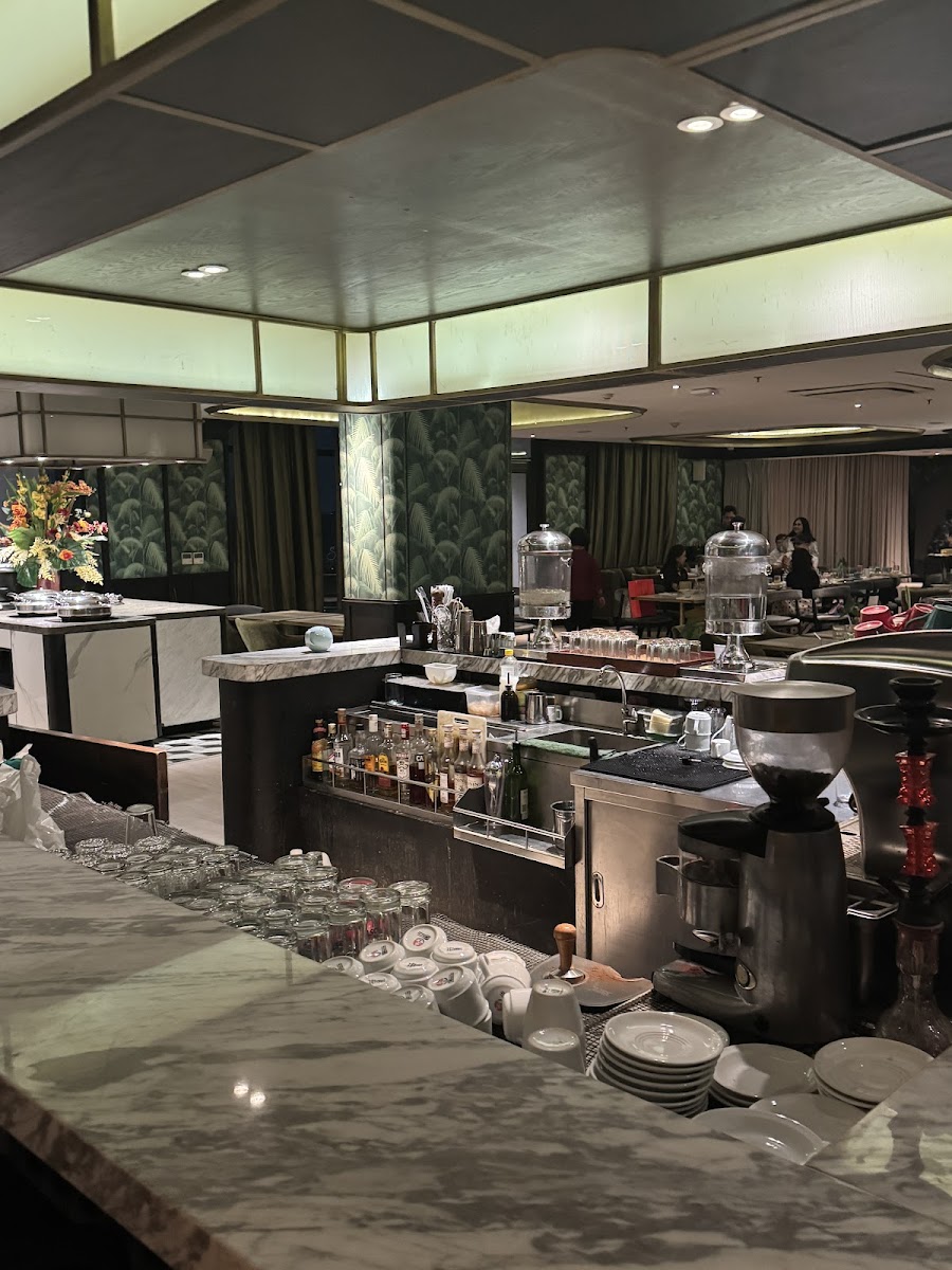 Sixty Resto & Bar Photos 2