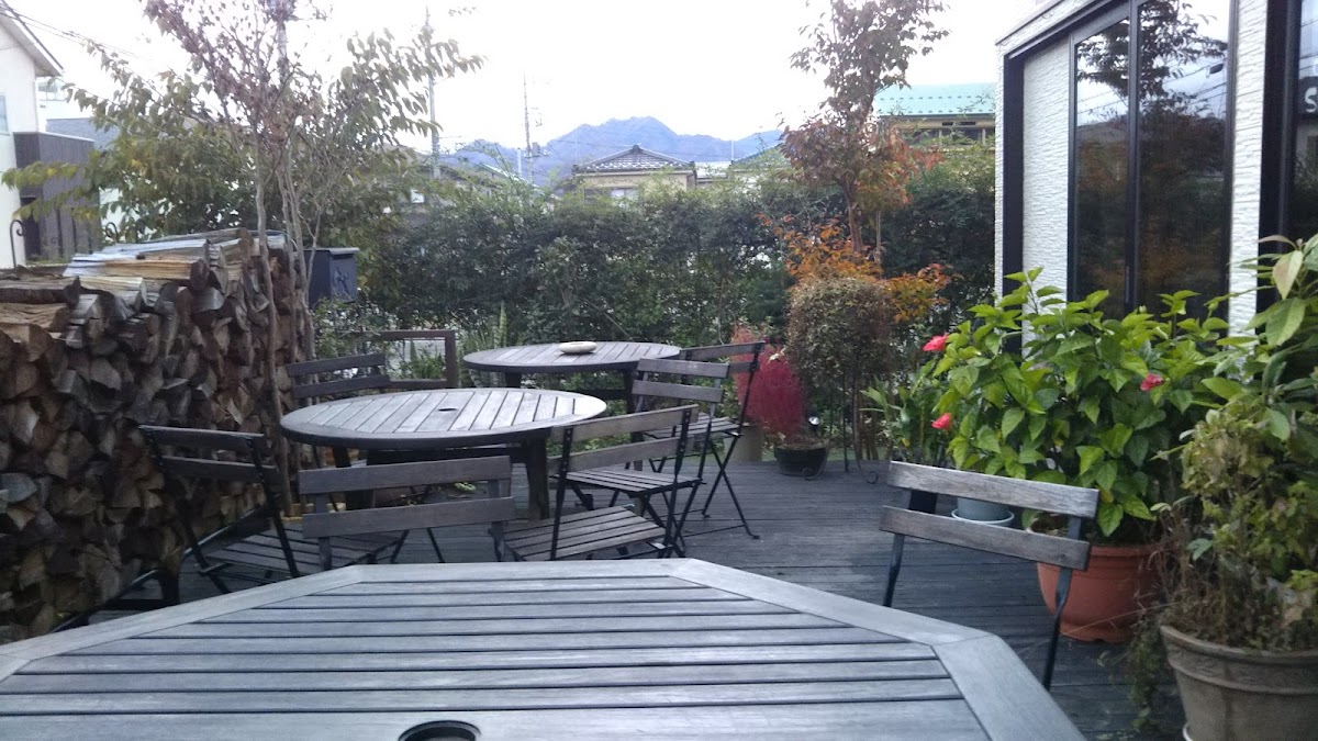 Slow Life Restaurant