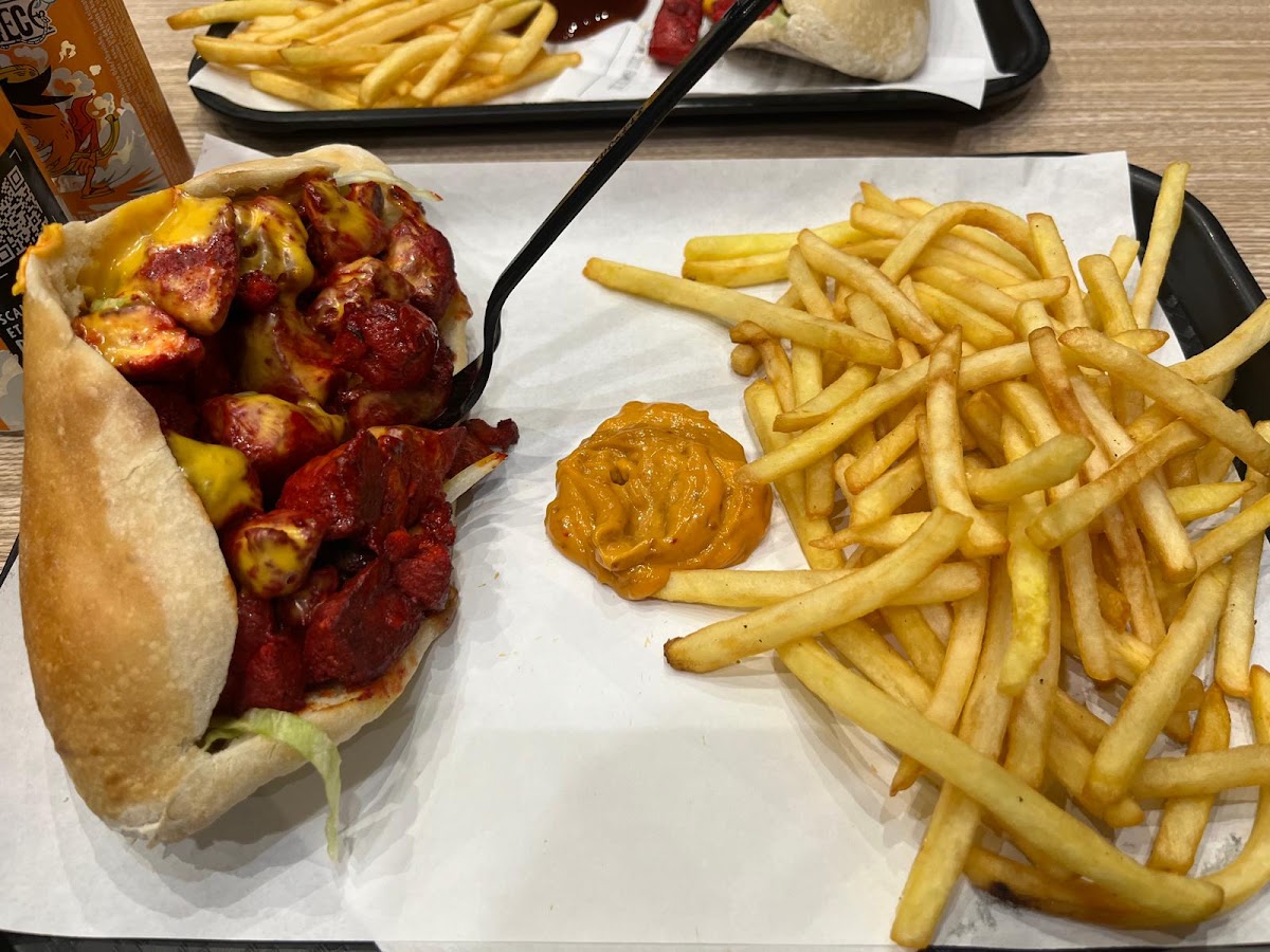 Smile Burger Photos 9