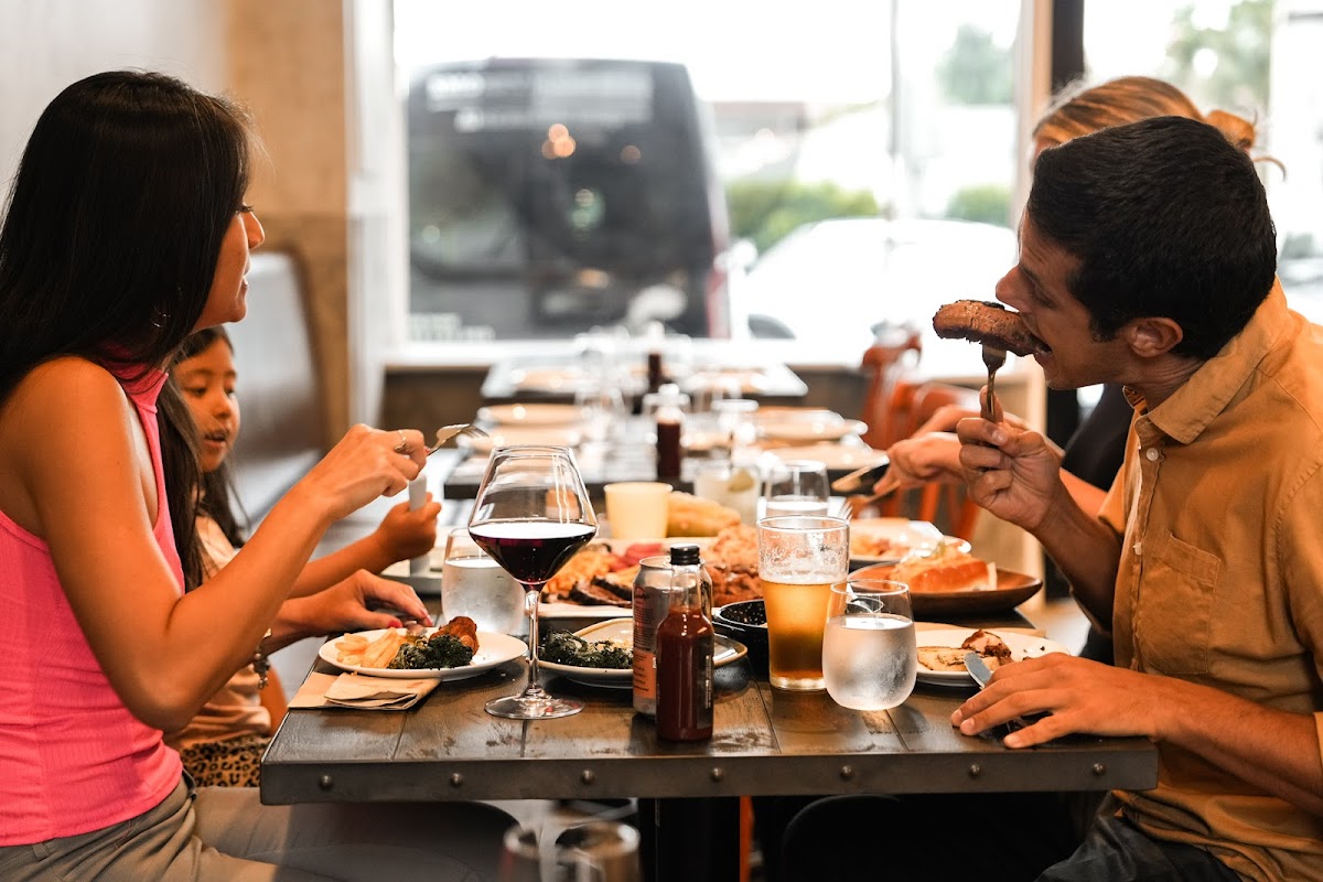 Smokey Mary Bbq Restaurant - Narraweena