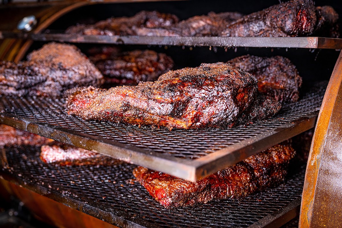 Smokin Butts & Racks Photos 2