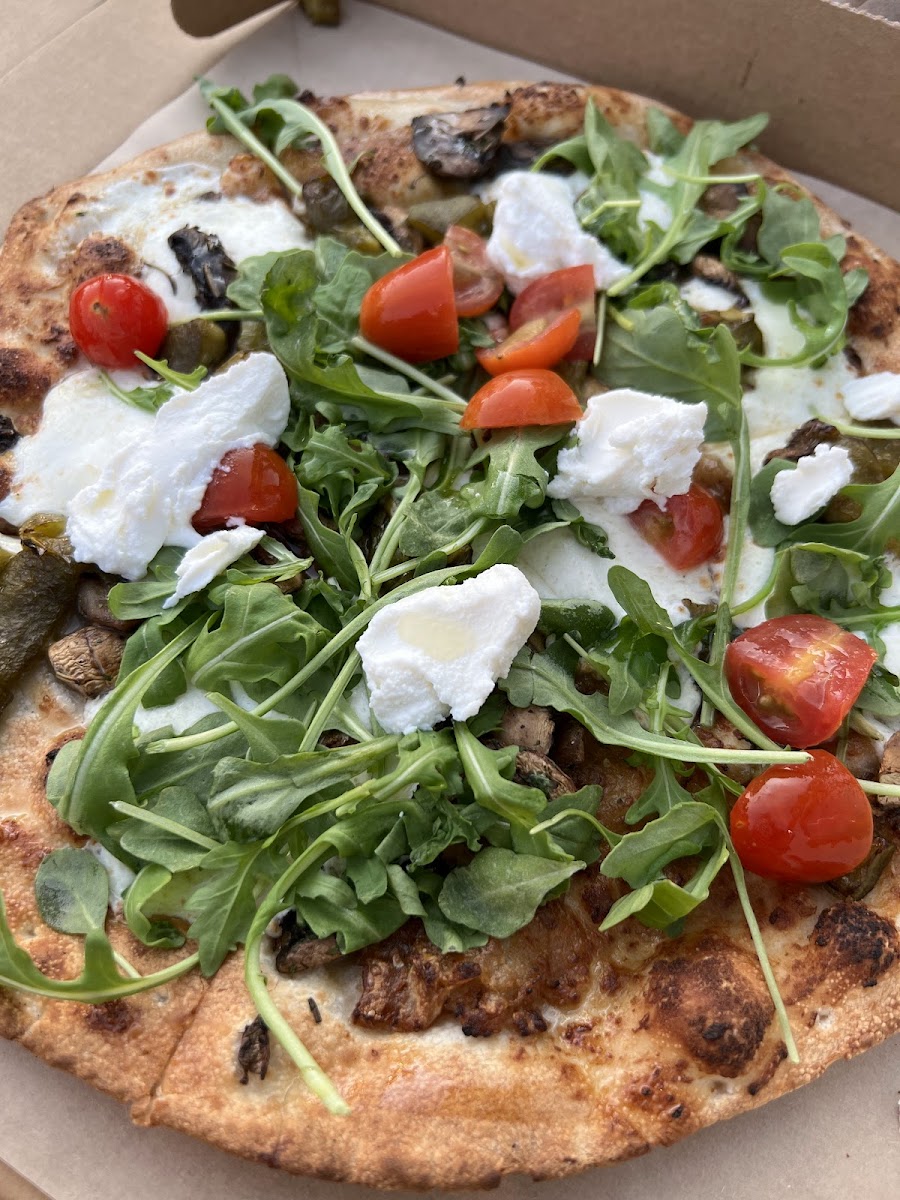 Snap Custom Pizza & Salads Photos 2