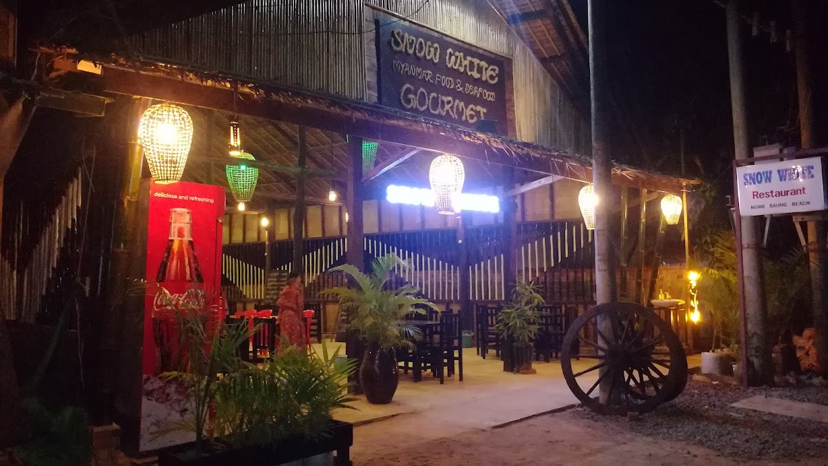 Snow White Restaurant Photos 2