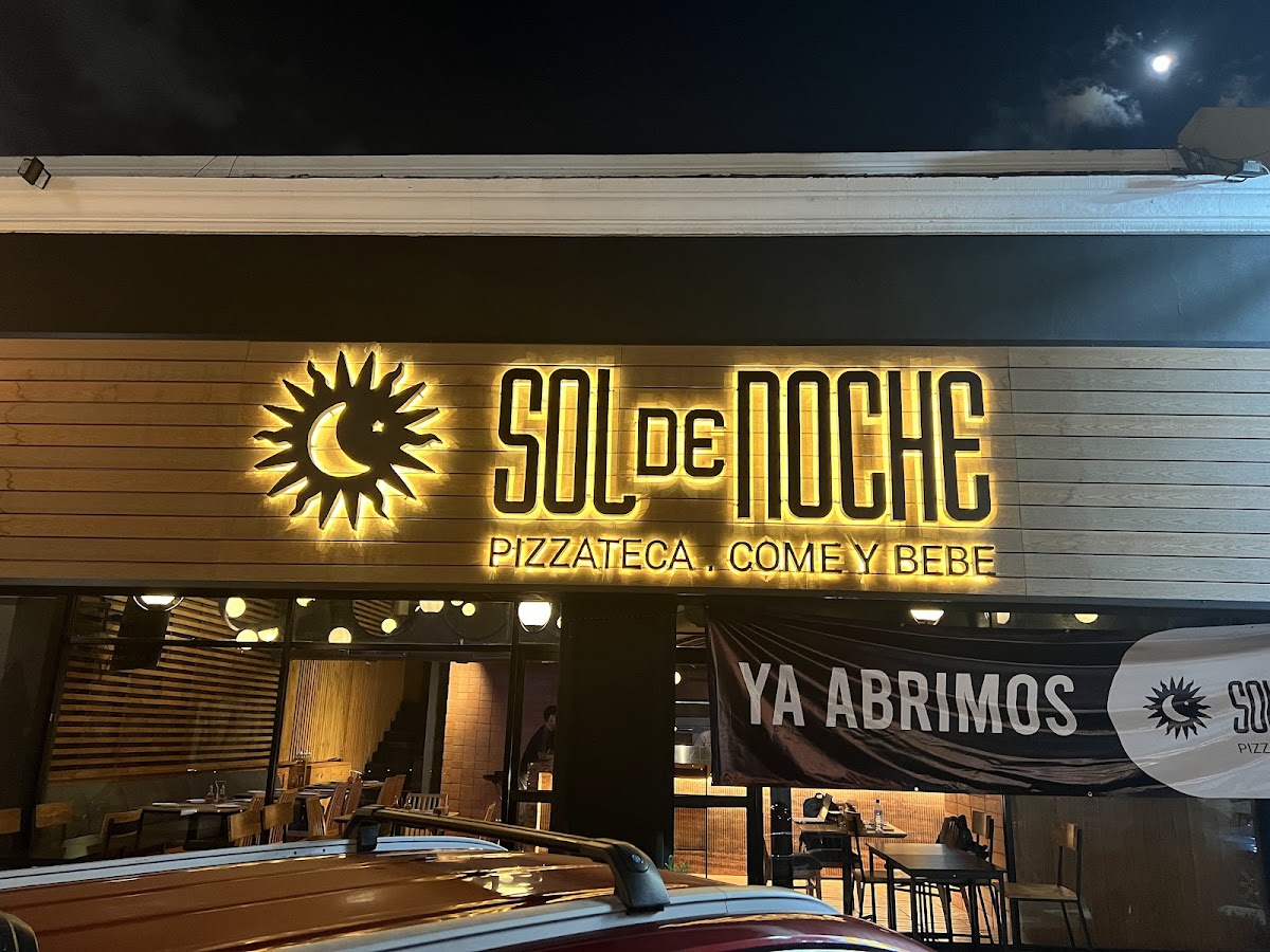 Sol De Noche - Pizzería