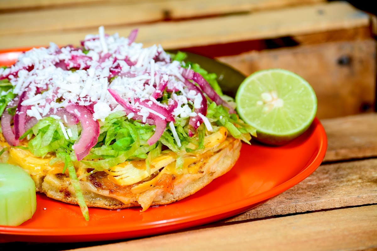 Sopes 'el Sinaloense' Photos 2