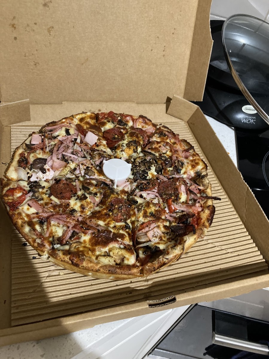 Spinnies Pizza Photos 9