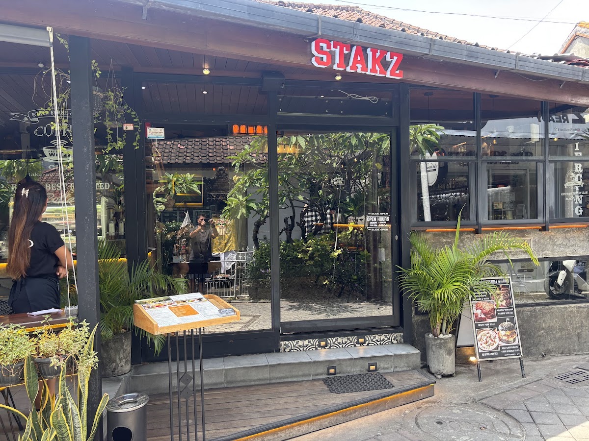 Stakz Bar & Grill