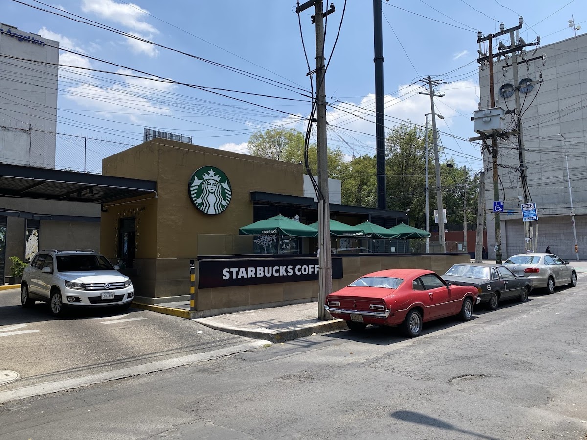 Starbucks Carraci Dt