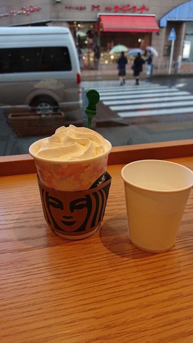 Starbucks Coffee - Hon-Atsugi Mylord Photos 9