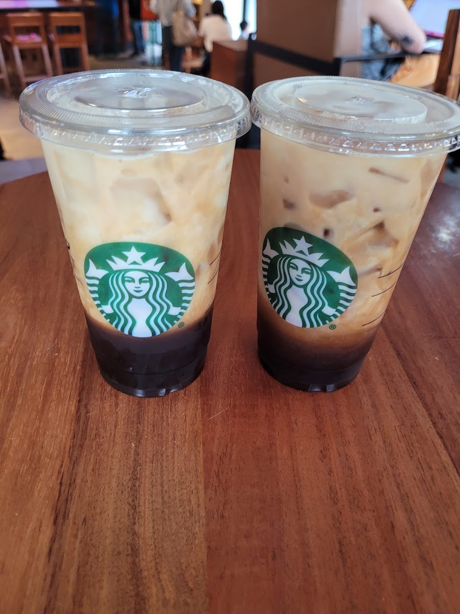 Starbucks Cuernavaca Centro Photos 9