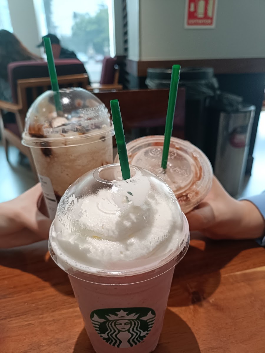 Starbucks Juan Pablo Ii Photos 2