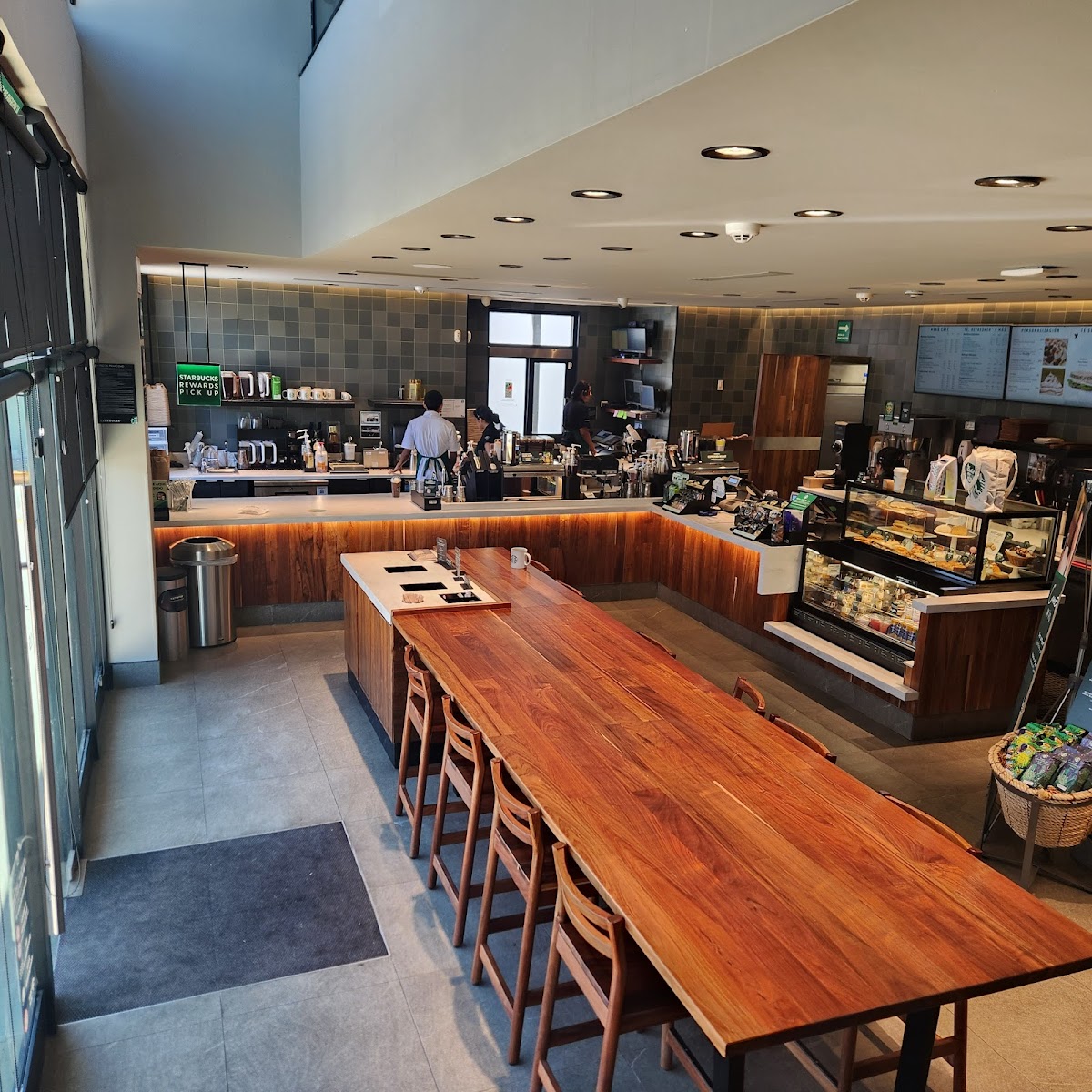 Starbucks Plaza Las Alondras Dt