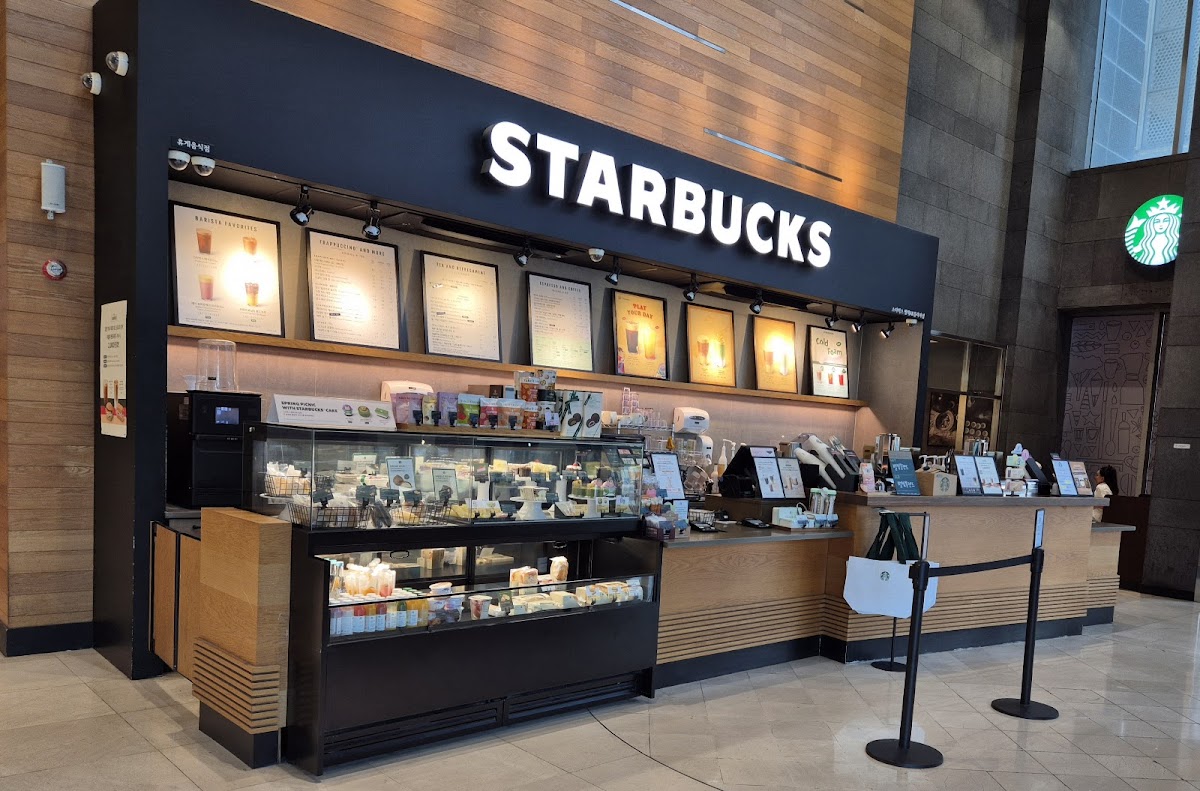 Starbucks Pyeongtaek Ak Plaza