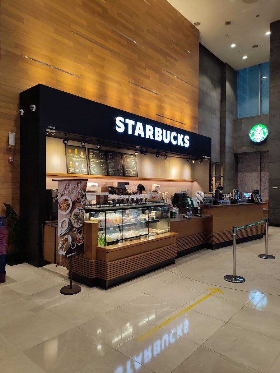 Starbucks Pyeongtaek Ak Plaza Photos 2