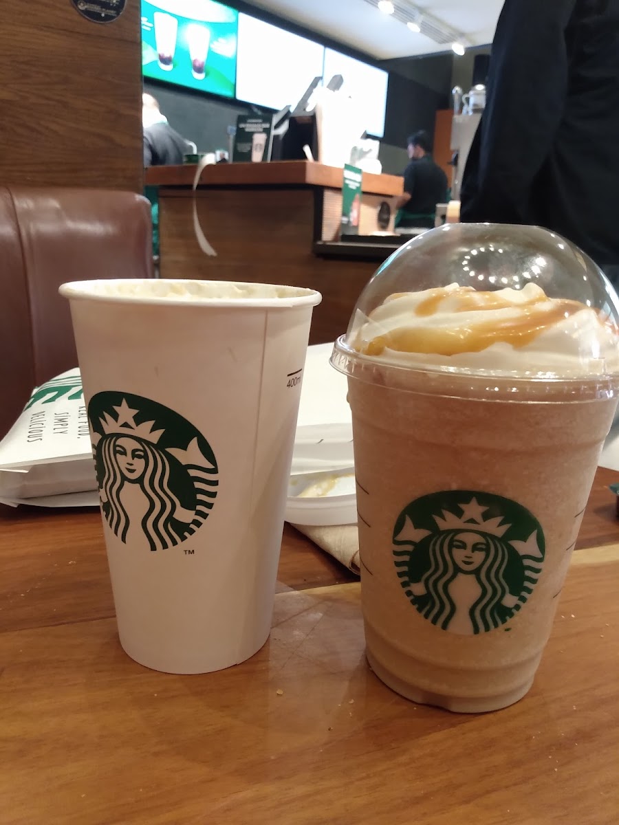 Starbucks Sendero Toluca Photos 2