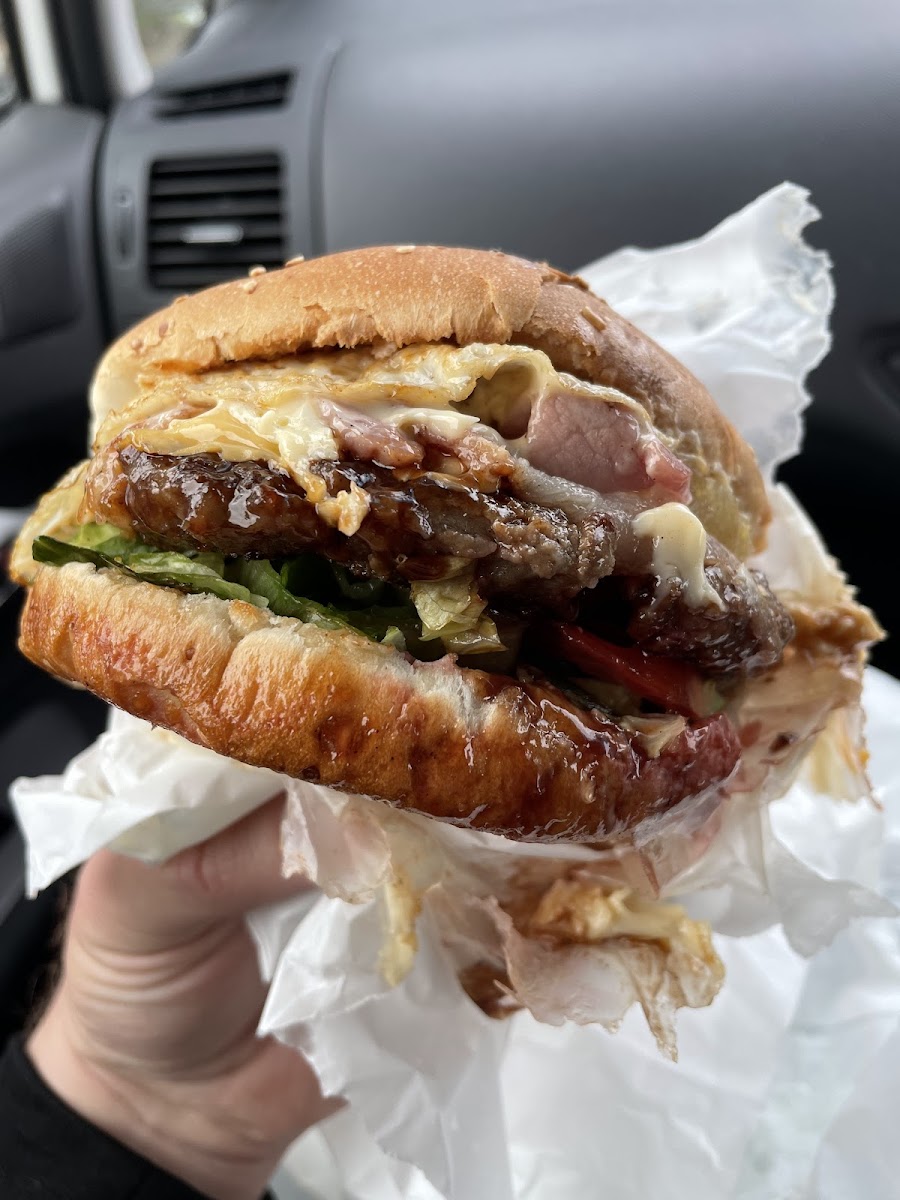 Stokes Burgers Photos 9