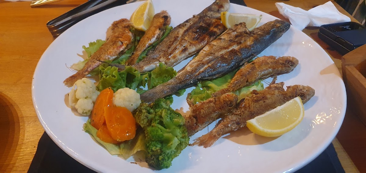 Stomi Restaurant Photos 9