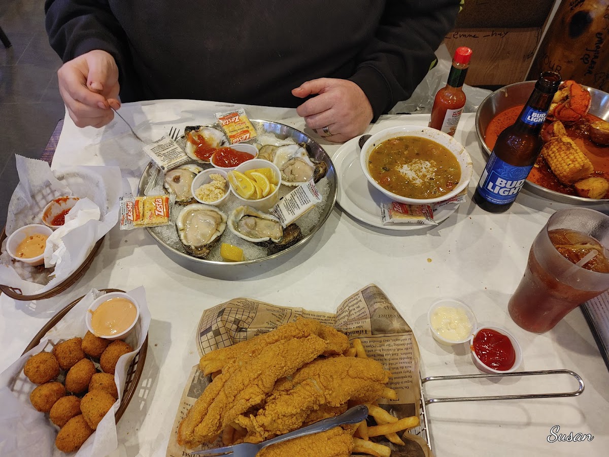 Storming Crab Louisville Photos 9
