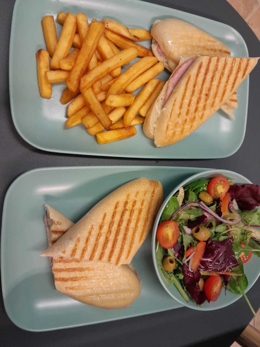 Sunrise Cafe And Takeaway Photos 9