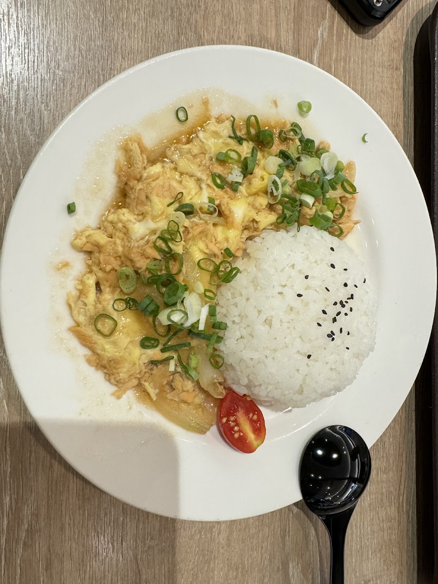 Supreme Salmon 美威鮭魚專賣店 京站店 Photos 9