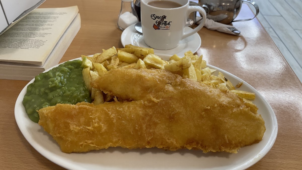 Surjans Fish N Chip Restaurant & Takeaway Photos 2