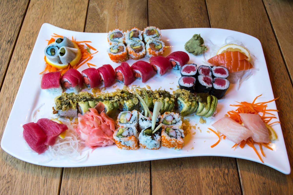 Sushi Boat Photos 9