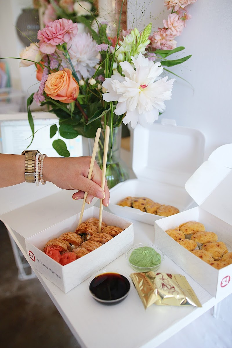 Sushi Lovers Photos 2
