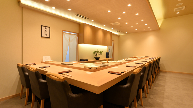 Sushi Ōmi Aoyama