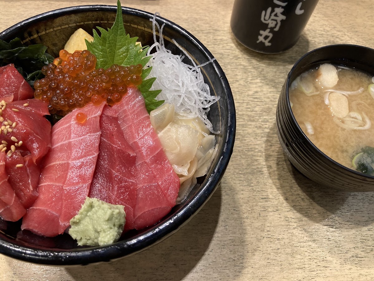 Sushi Misakimaru Yōga Photos 2