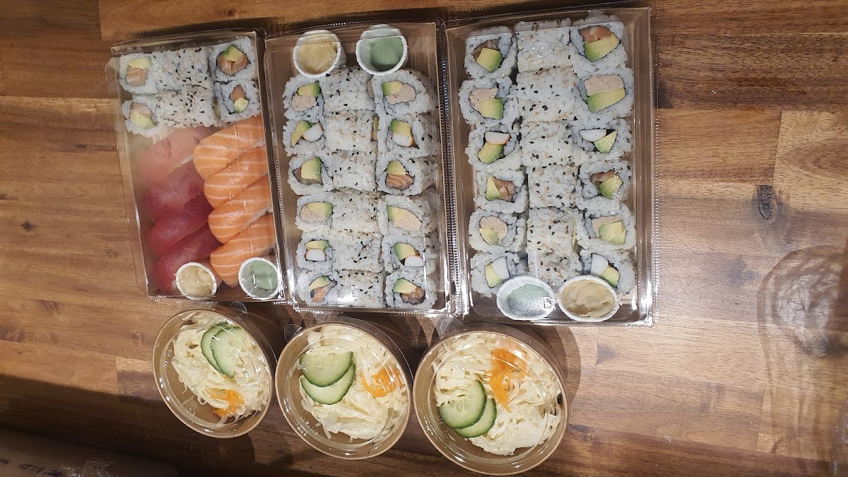 Sushi Thon-Yichiran Photos 2