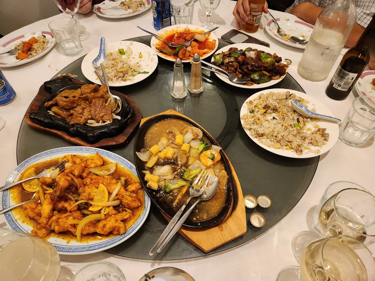 Swan Lake Chinese Restaurant Photos 2