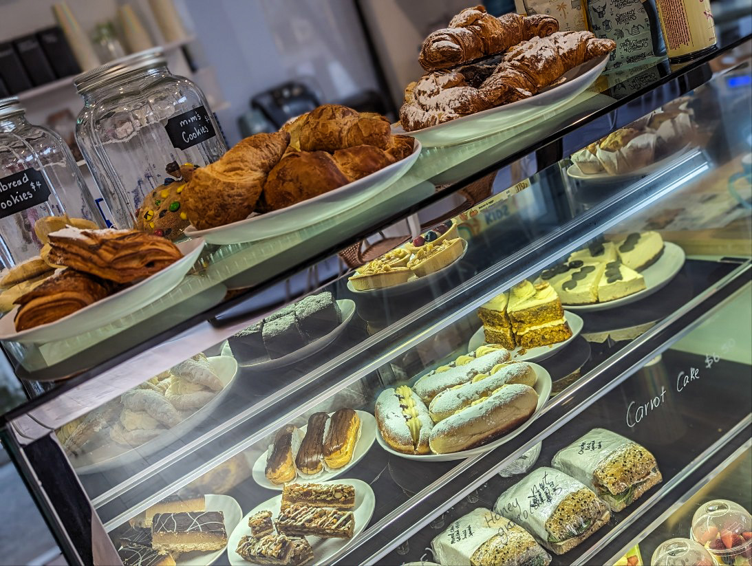 Sweet Pieces Cafe
