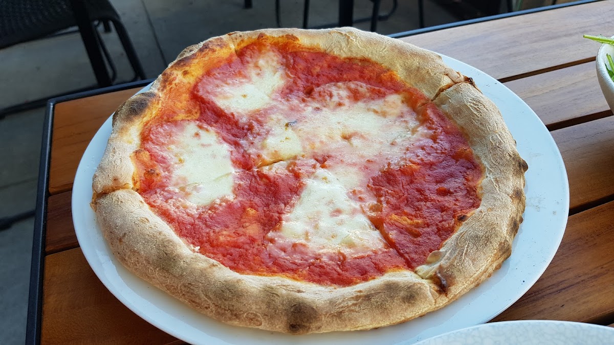 T17 Pizza Photos 9