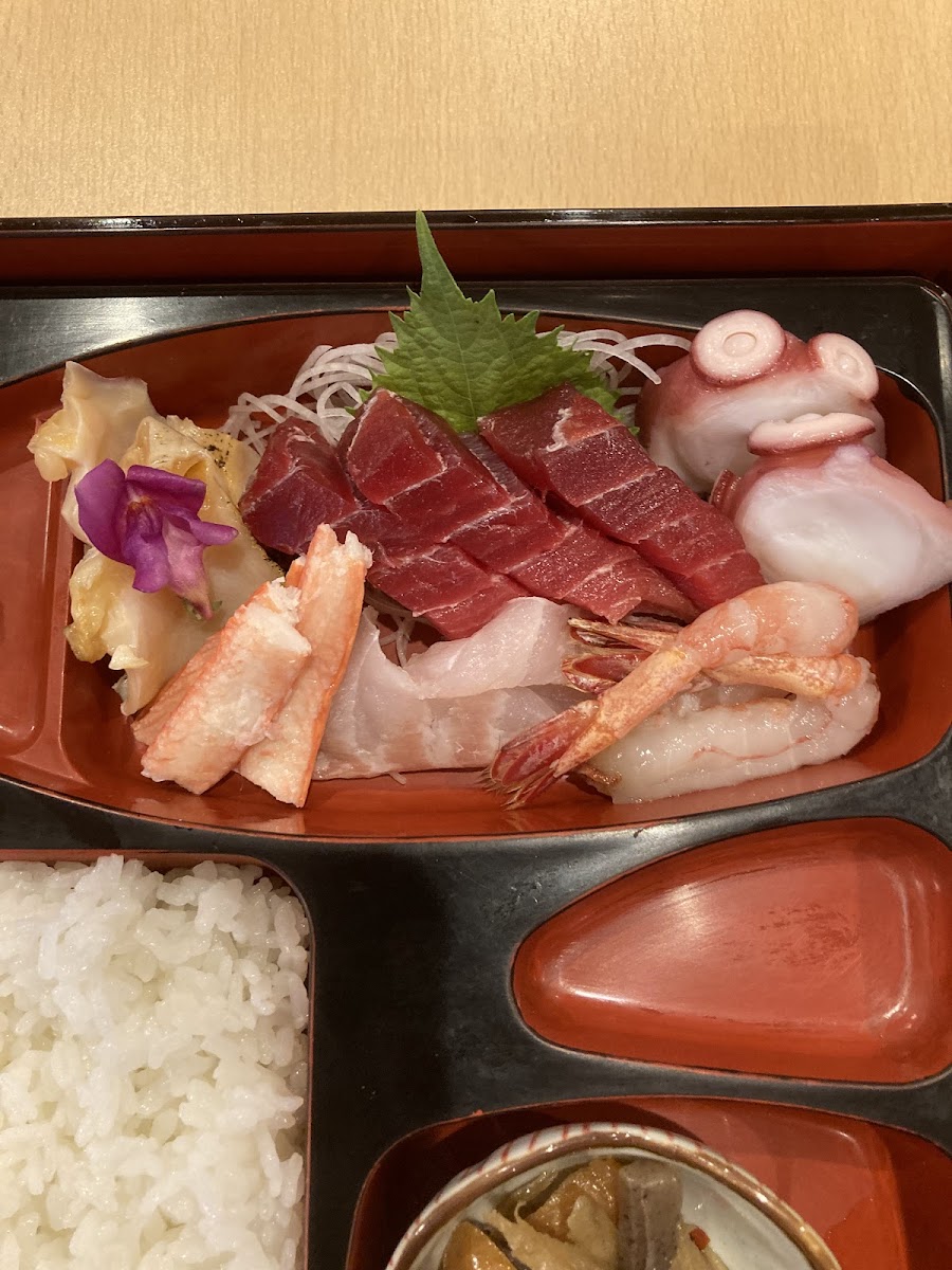 Tachibana Sushi Photos 9