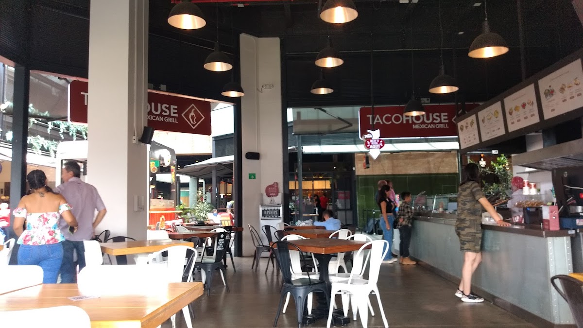 Tacohouse Viva Envigado - Cocina Contundente Photos 2