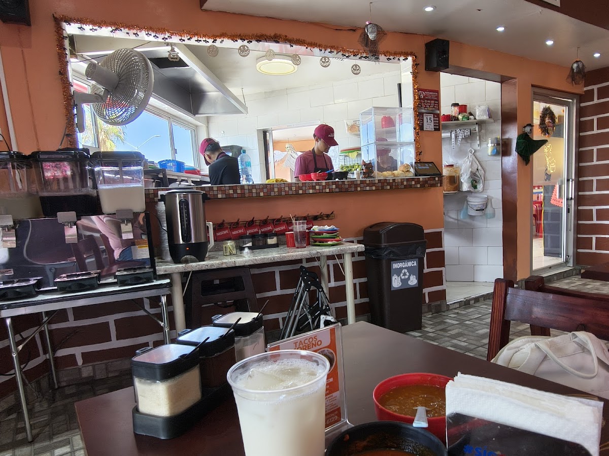 Tacos Y Lonches Moreno