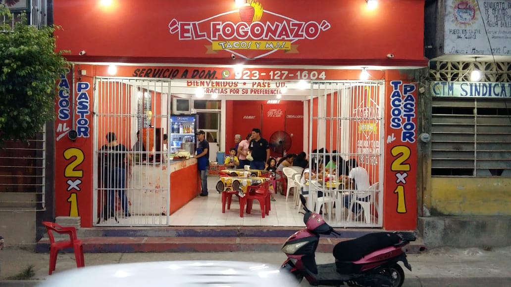 Tacos Y Más 'el Fogonazo'