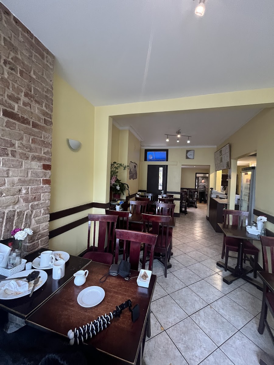 Tad's Cafe