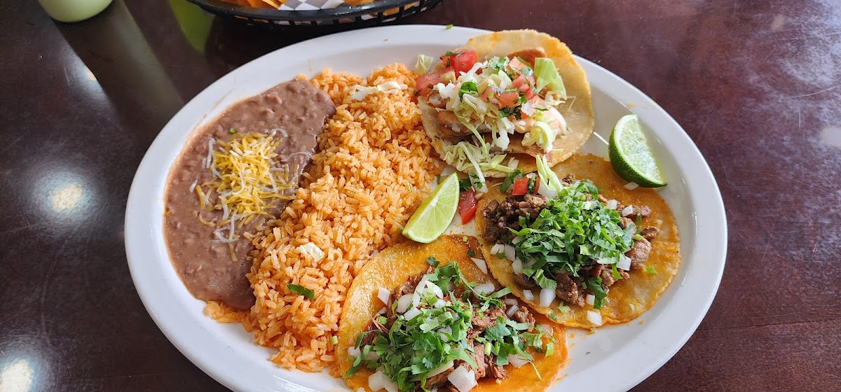 Taqueria El Jacalito Photos 2