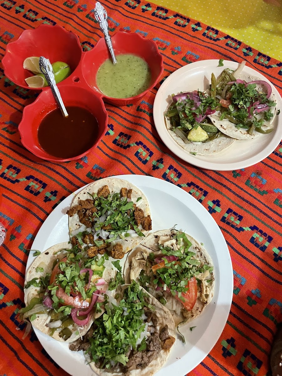 Taqueria El Trompo De K'los Photos 2