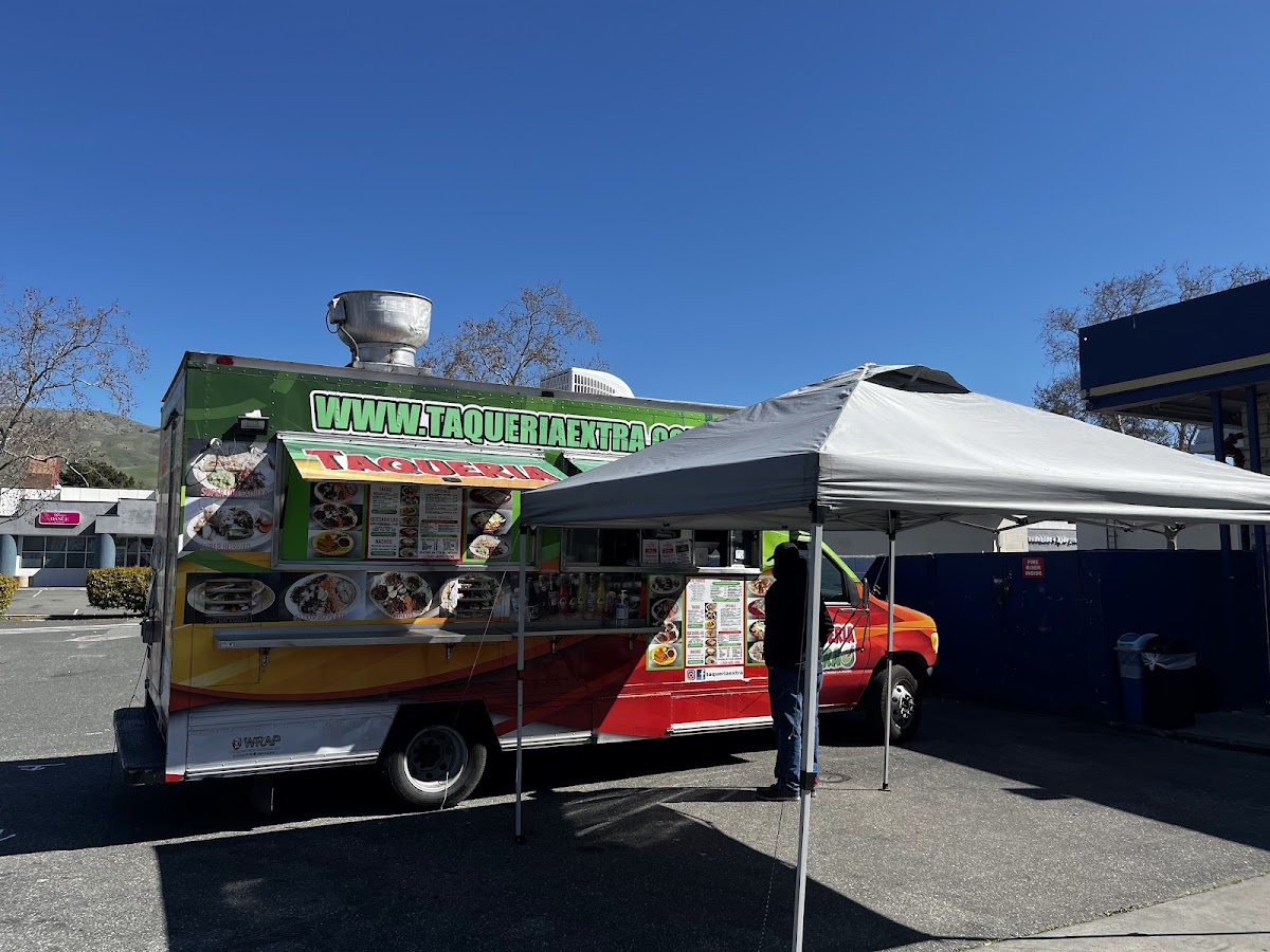 Taqueria Extra Truck #1 Photos 2