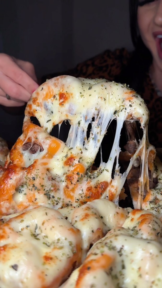 Tatys Pizzaria