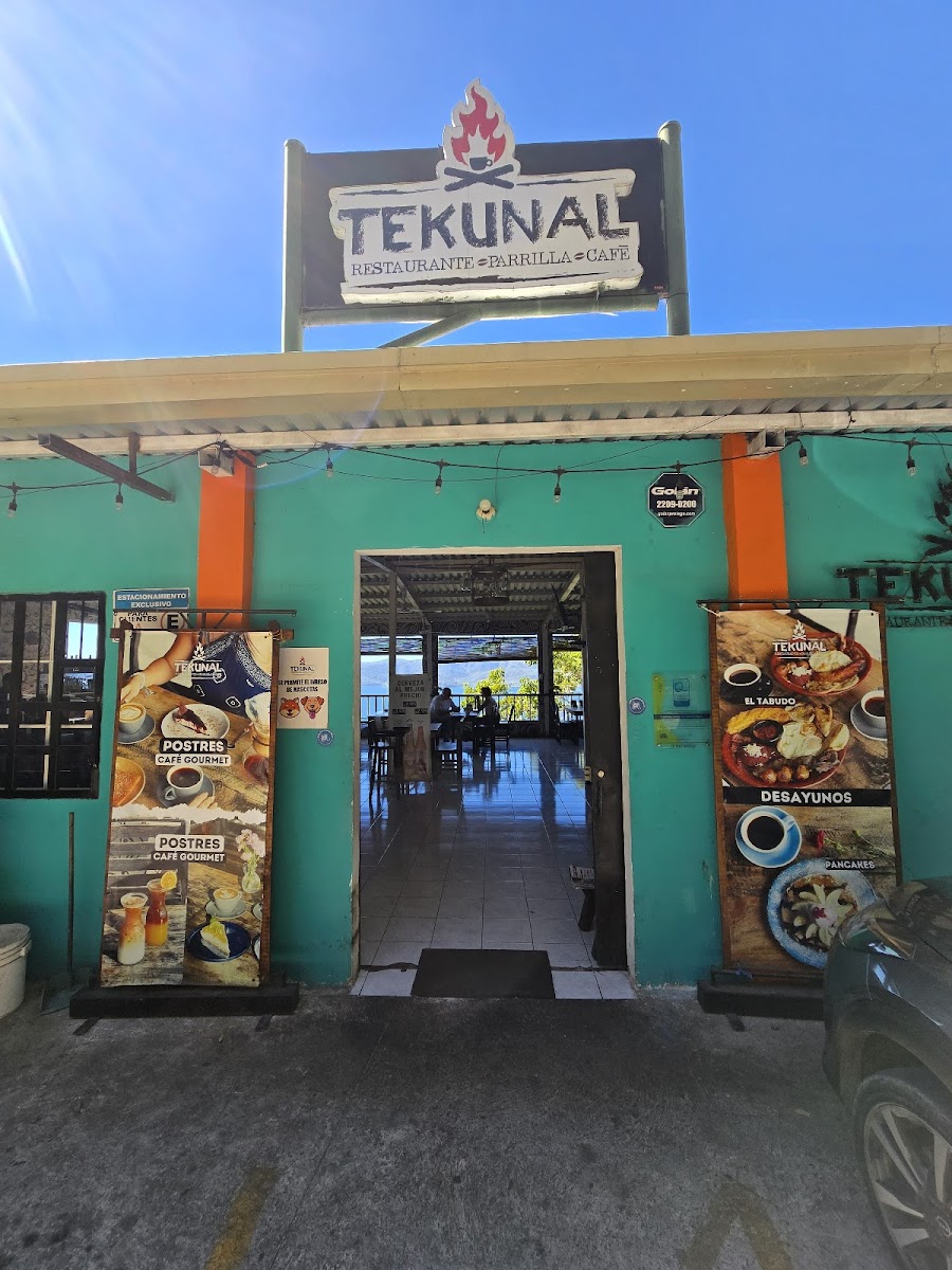 Tekunal Lago De Coatepeque