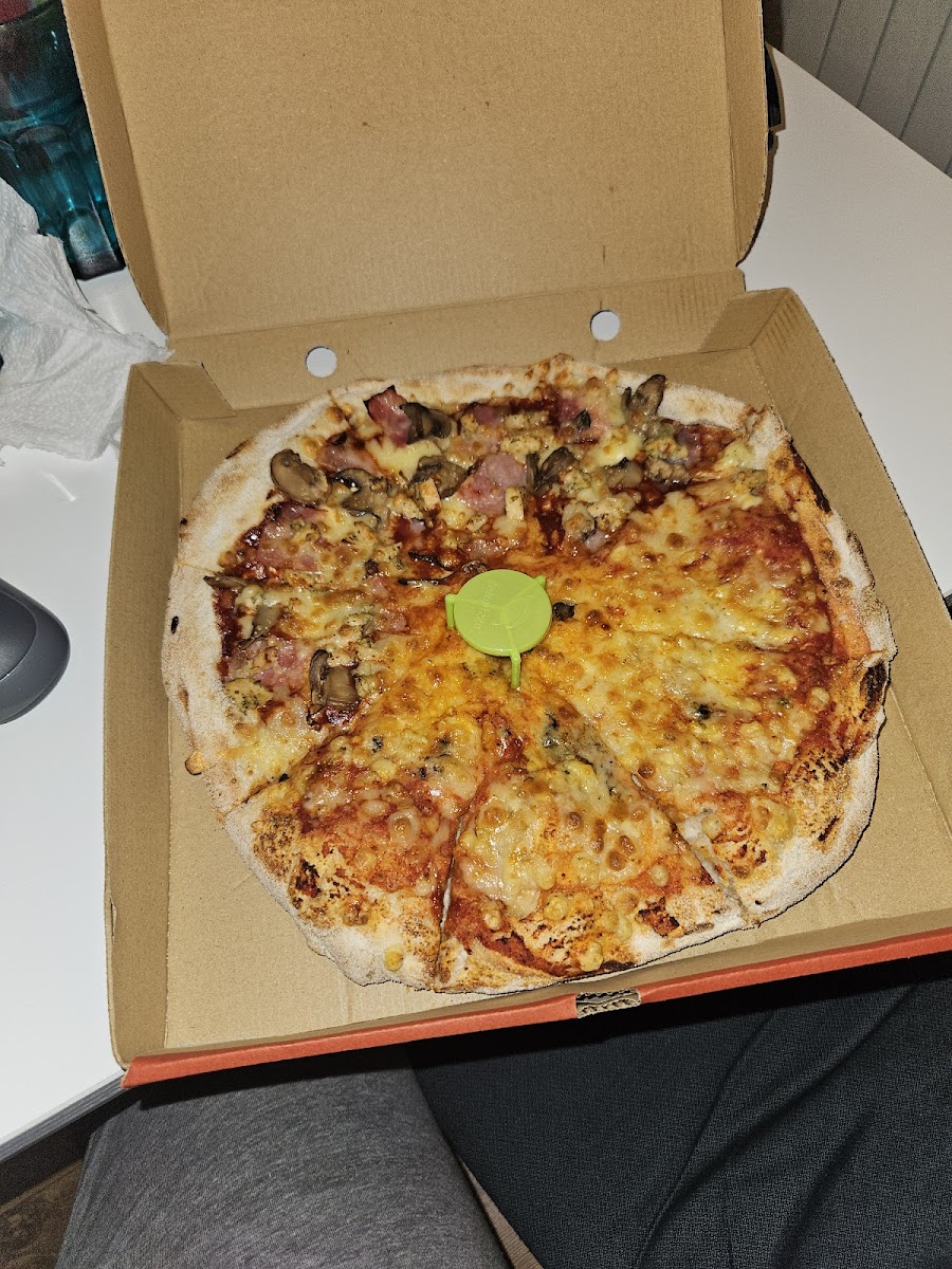 Telepizza Villaviciosa De Odón - Comida A Domicilio Photos 9