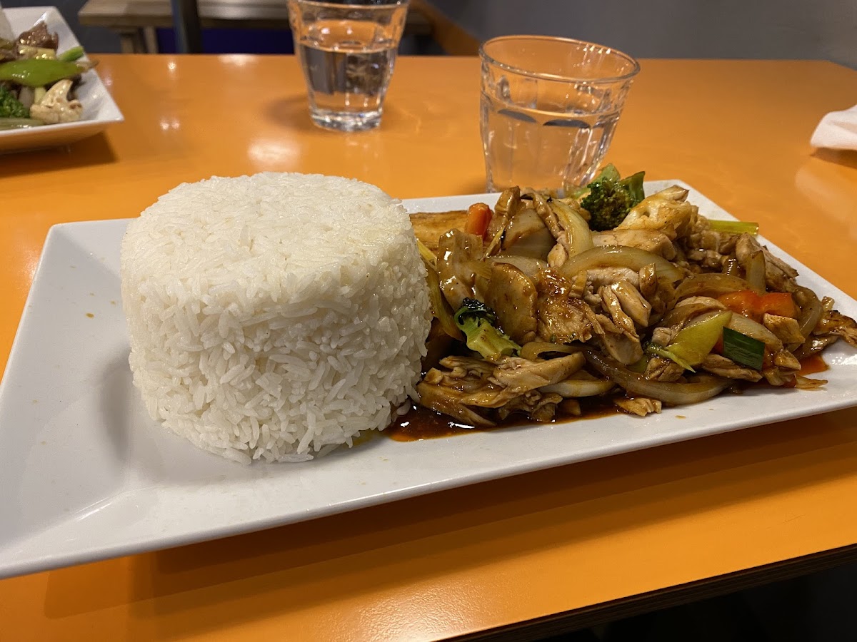 Thai House Wok Photos 2