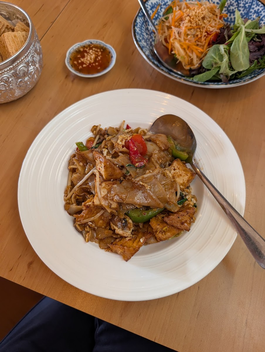 Thai Table Oak Grove Photos 2