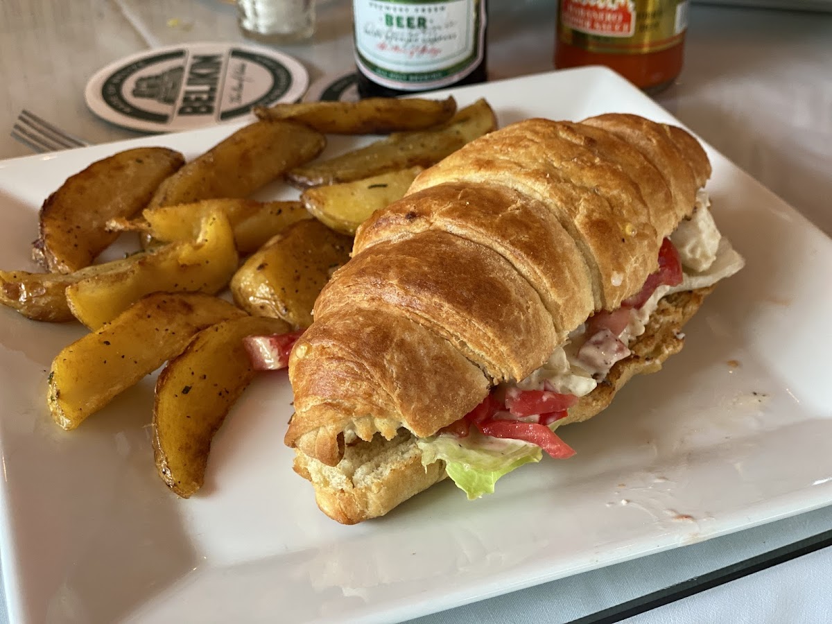 The Beach Bar & Grill Photos 9