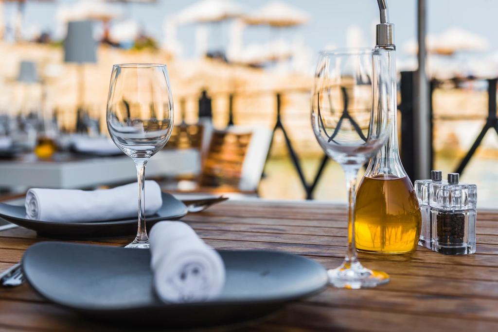 The Boathouse Lounge Wine & Tapas Photos 9
